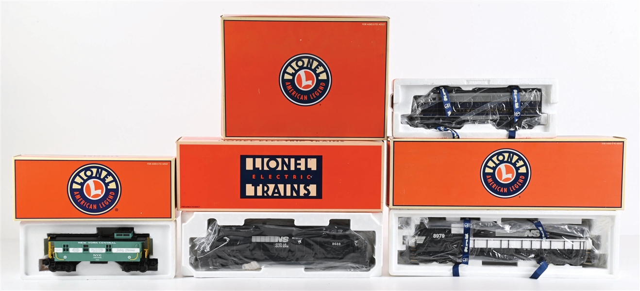 LOT OF 4: LIONEL DIESEL LOCOMOTIVES