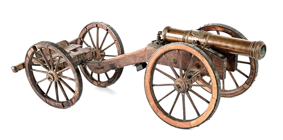 EARLY EUROPEAN BRONZE FIELD CANNON AND CARRIAGE SCALE MODEL.