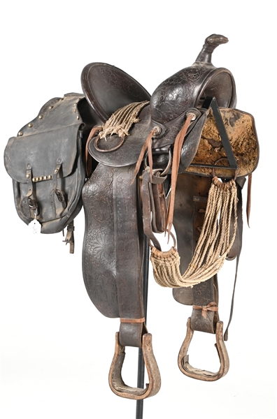 D.E. WALKER VISALIA, CA BROWN TOOLED LEATHER SADDLE, STOCK NO. 8545
