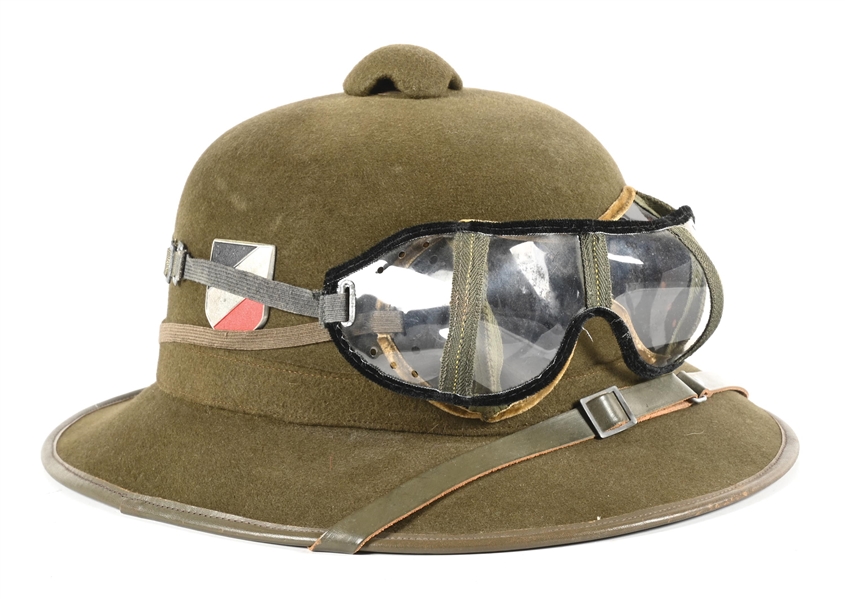 GERMAN WWII HEER TROPICAL PITH HELMET WITH TWO PAIRS OF GOGGLES.