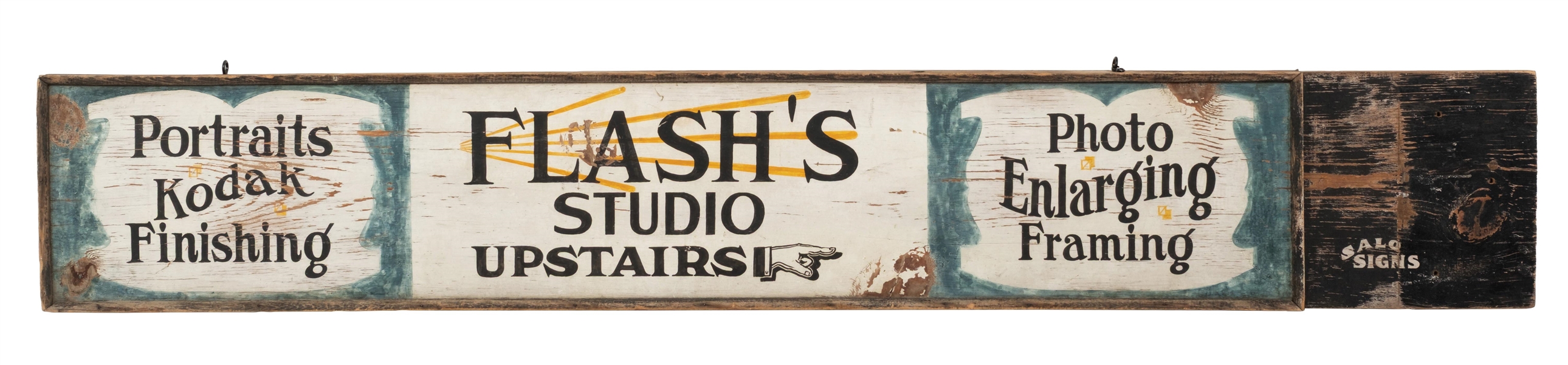 WOODEN FLASHS STUDIO TRADE SIGN W/ COLORFUL GRAPHICS