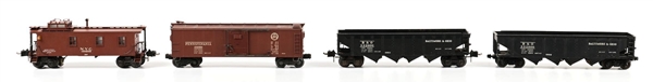 LOT OF 4: PRE-WAR LIONEL O-GA. SEMI-SCALE FREIGHT CARS