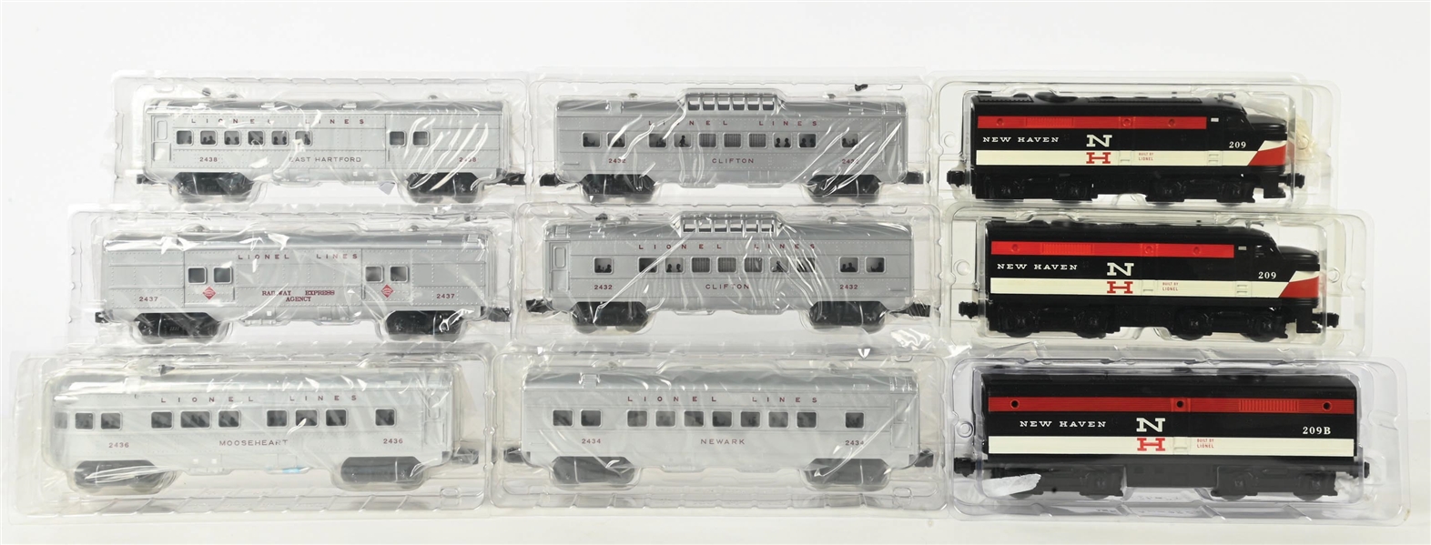 LOT OF 2: MODERN ERA O-GA. LIONEL NEW HAVEN NO. 1608 ALCO AND NO. 6-52447 NEW HAVEN ADD-ON CARS SETS IN BOXES