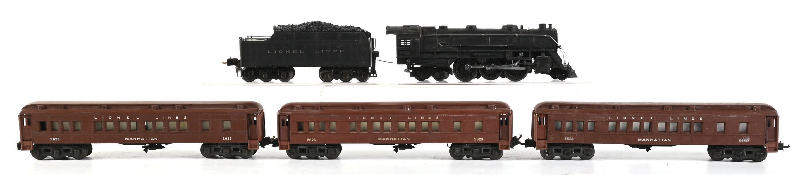 LOT OF 5: LIONEL 0-GA. NO. 226E STEAM LOCO W/ TENDER AND MANHATTAN CARS