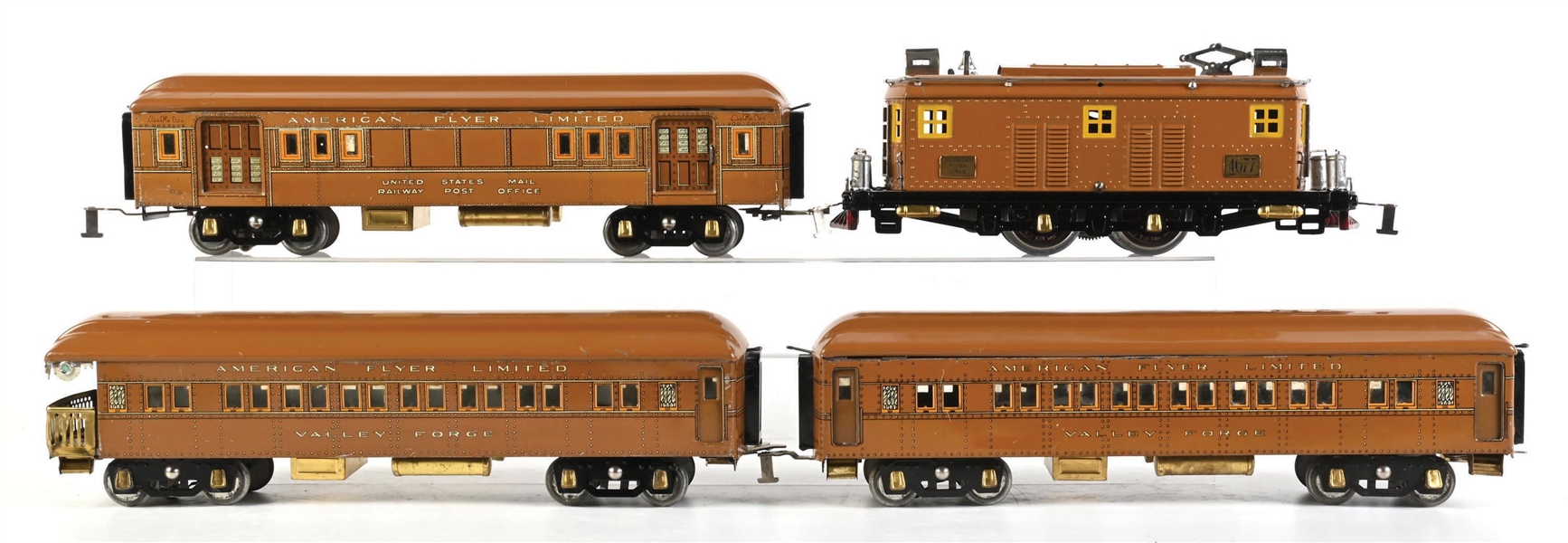 PRE-WAR AMERICAN FLYER STANDARD GA. NO. 4677 THE CHIEF PASSENGER SET