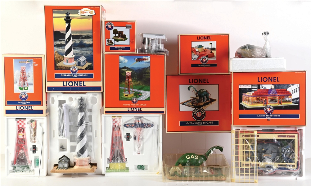 LOT OF 7: VARIOUS MODERN ERA LIONEL O-GA. BOXES TRAIN ACCESSORIES