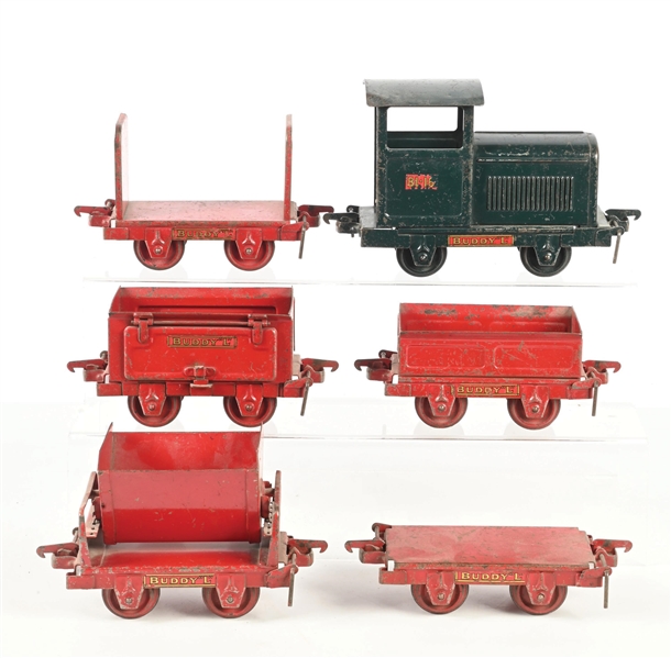 BUDDY "L" PRESSED STEEL INDUSTRIAL RAILROAD SET WITH TRACK