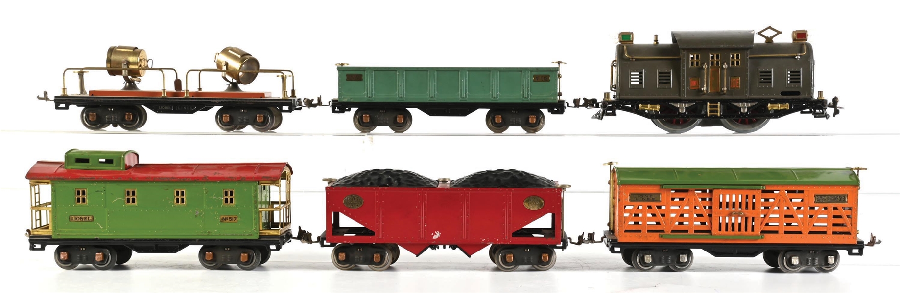 LIONEL PREWAR STANDARD GAUGE NO. 10 E ELECTRIC LOCOMOTIVE AND 5 STANDARD GAUGE ASSORTED FREIGHT CARS