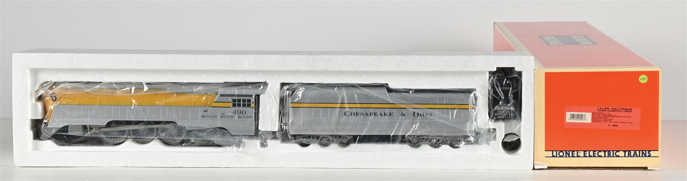 LIONEL O-GA. 6-18043 C&O SEMI-SCALE STREAMLINE 4-6-4 HUDSON STEAM LOCOMOTIVE AND TENDER