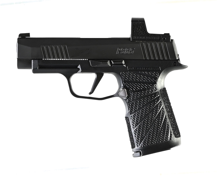 (M) SIG SAUER P365XL WITH WILSON COMBAT GRIP FRAME.