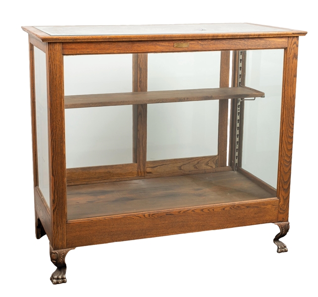 FLOOR MODEL OAK COUNTRY STORE SHOWCASE