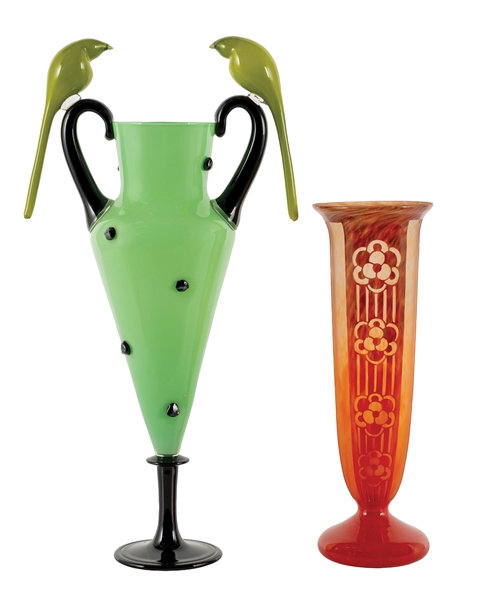 A PAIR OF MID CENTURY BEAUTIFUL GLASS VASES