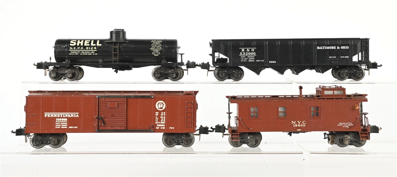 LOT OF 4: PRE-WAR LIONEL O-GA. SEMI-SCALE FREIGHT CARS