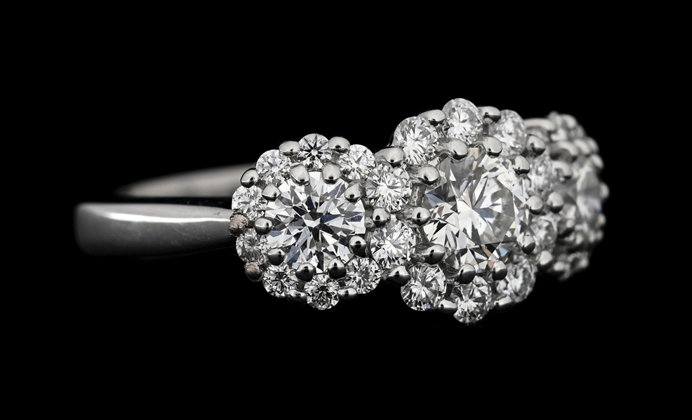 18K WHITE GOLD HEARTS ON FIRE 1.95CT TW DIAMOND RING
