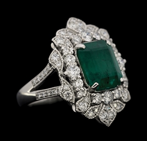 PLATINUM EMERALD & DIAMOND RING W/GIA REPORT