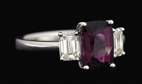 18K WHITE GOLD SPINEL & DIAMOND RING W/GIA REPORT