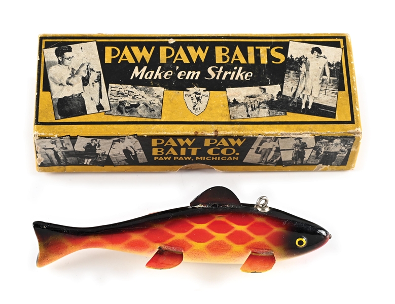 BOXED PAW PAW DECOY IN RED HORSE SUCKER