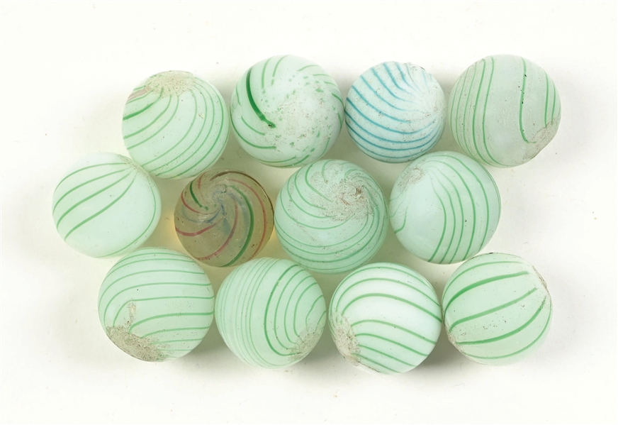 LARGE LOT OF GREEN CLAMBROTH MARBLES