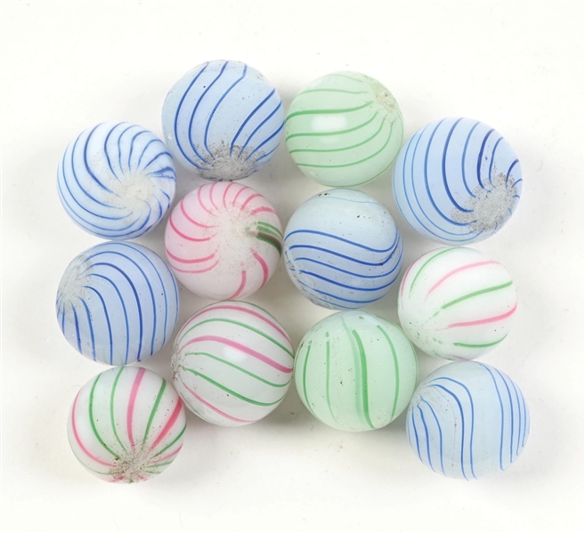 LOT OF 12: CLAMBROTH MARBLES