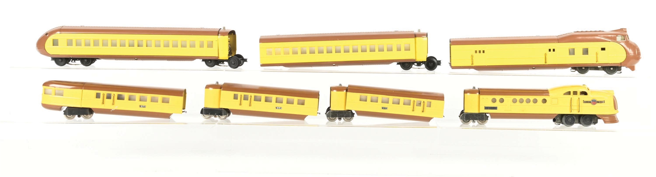 RESTORED LIONEL CITY OF PORTLAND STREAMLINE PASSENGER SET AND A CITY OF DENVER STREAMLINE PASSENGER SET