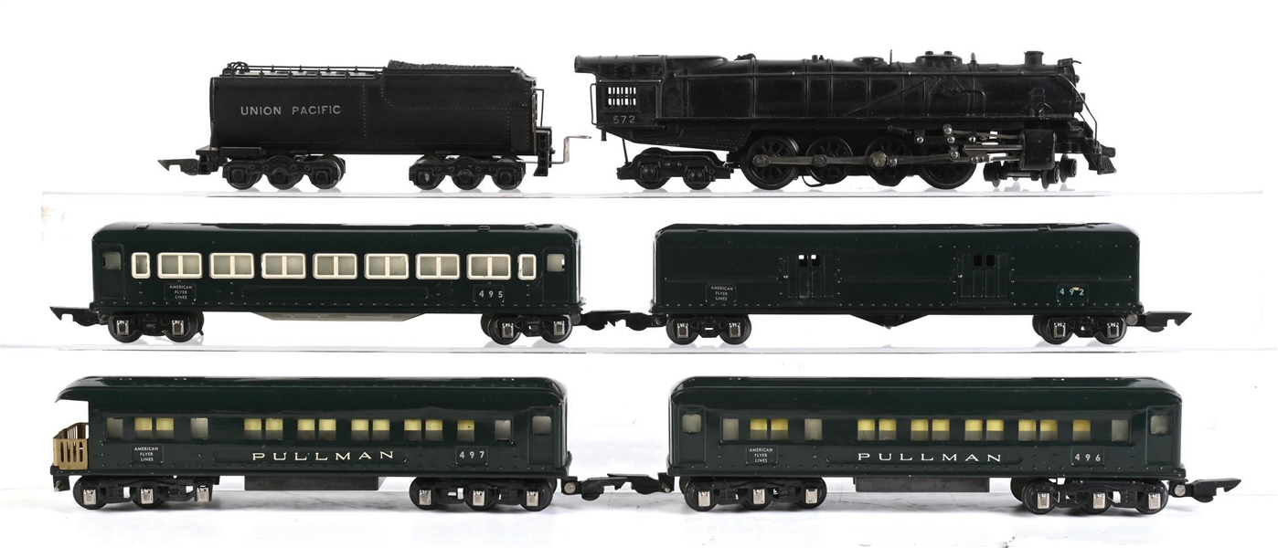 PRE-WAR AMERICAN FLYER O-GA. NO. 572 STEAM PASSENGER SET
