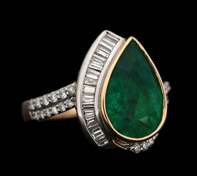 14K YELLOW GOLD EMERALD & DIAMOND RING W/GIA REPORT