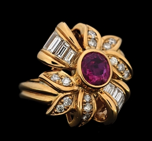 18K YELLOW GOLD RUBY & DIAMOND RING W/REPORT