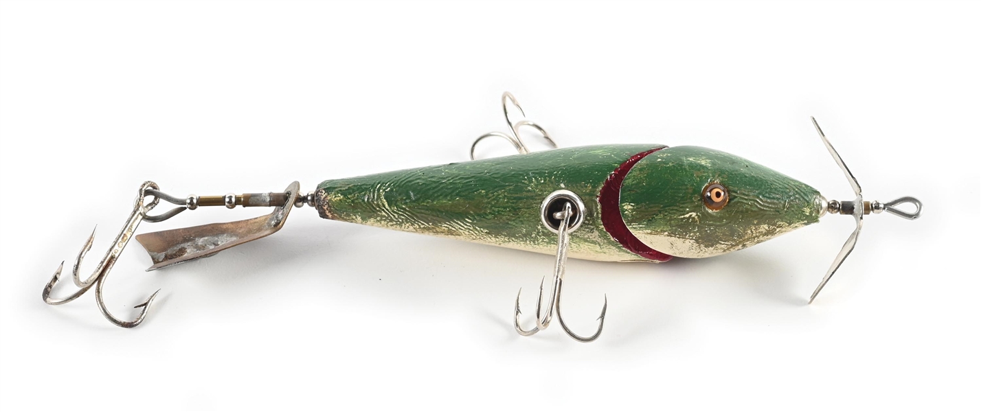 CONTEMPORARY WILCOX WIGGLER IN GREENBACK