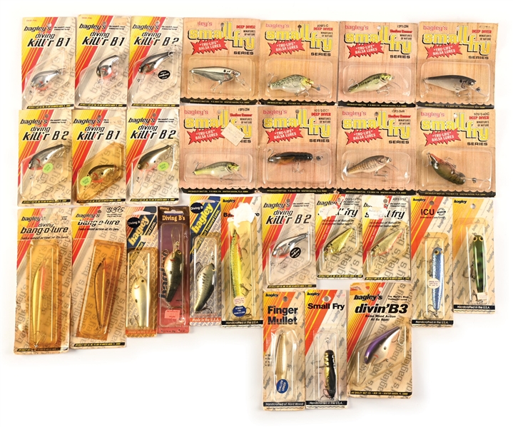 28 NEW IN PACK BAGLEY LURES