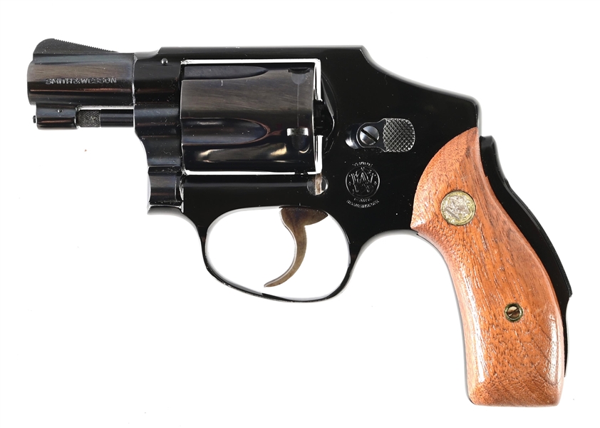 (C) SMITH & WESSON MODEL 42 AIRWEIGHT DOUBLE ACTION REVOLVER WITH BOX.