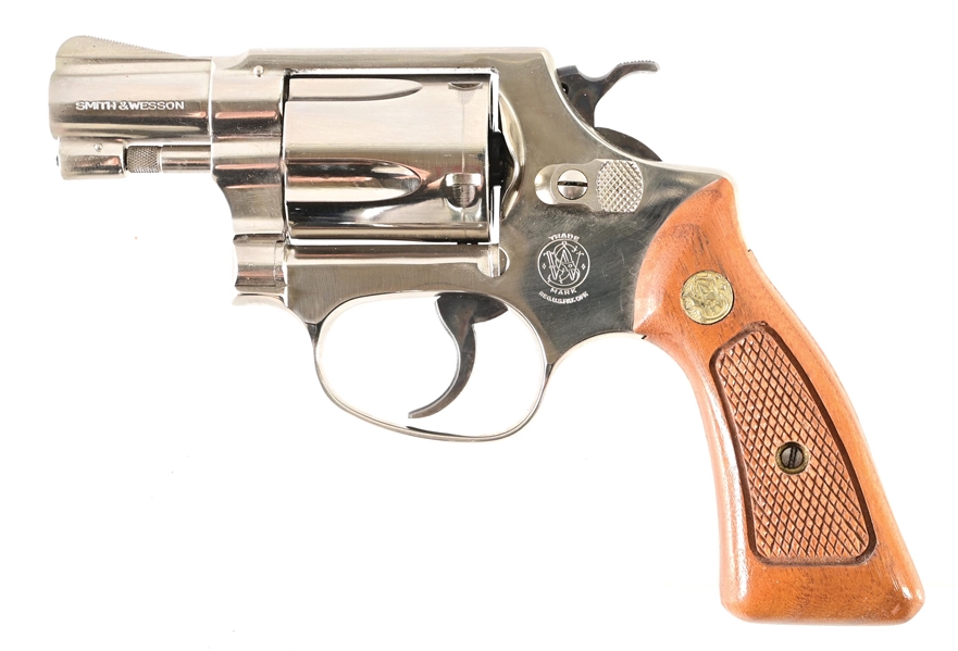 (M) NICKEL SMITH & WESSON MODEL 36 DOUBLE ACTION REVOLVER WITH BOX.