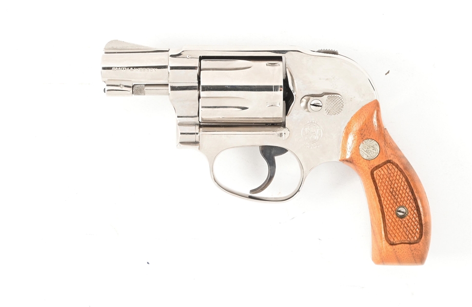(M) SMITH & WESSON MODEL 38 DOUBLE ACTION REVOLVER.