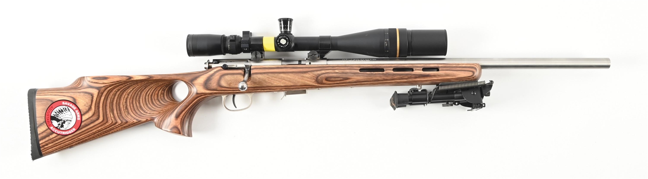 (M) SAVAGE MODEL 93R17 BOLT ACTION RIFLE WITH LEUPOLD SCOPE & BOX.