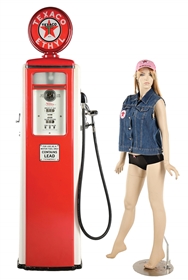 TOKHEIM MODEL #39 GAS PUMP WITH "TEXIE" MANNEQUIN SERVICE STATION ATTENDANT. 