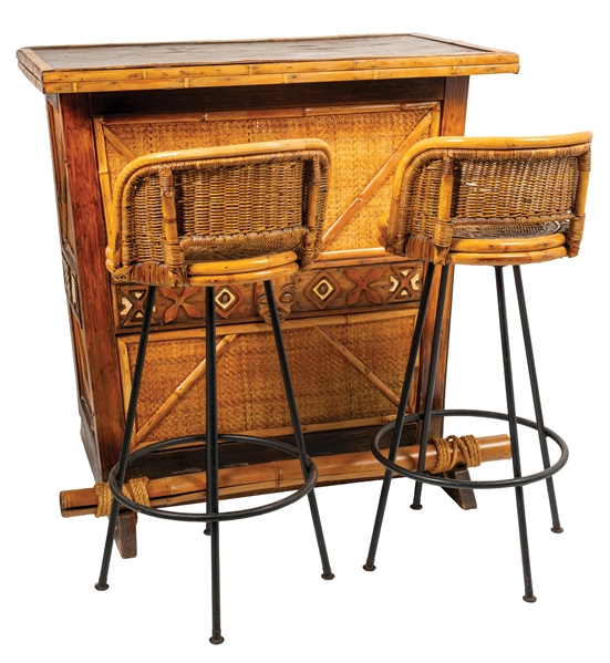 TIKI BAR WITH TWO CHAIRS