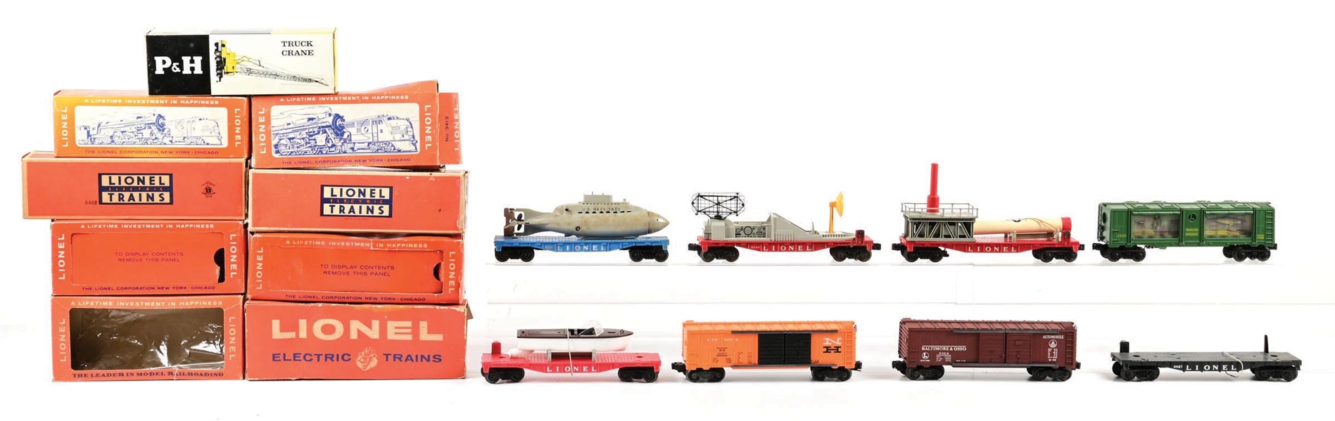 LOT OF 8: POST-WAR LIONEL O-GA. ASSORTED FREIGHT CARS W/ ORIGINAL BOXES