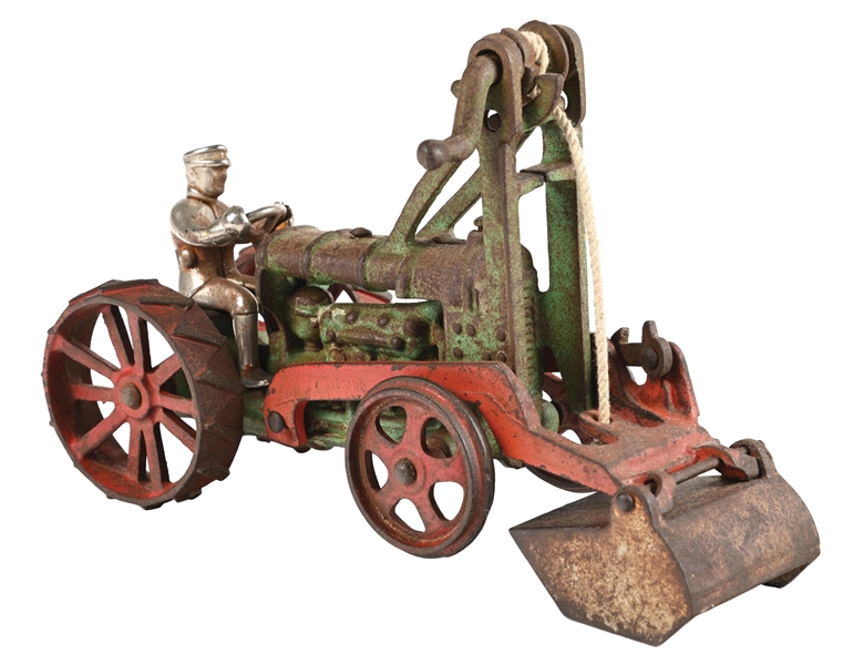 HUBLEY MFG. CO. CAST IRON SCARCE TRACTOR WITH SCOOP AND DRIVER