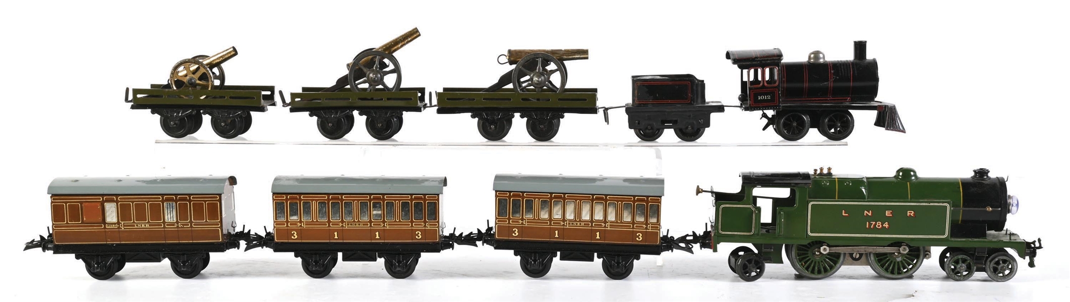LOT OF 8: HORNBY STEAM PASSENGER SET AND STEAM LOCO W/ CANNON CARS
