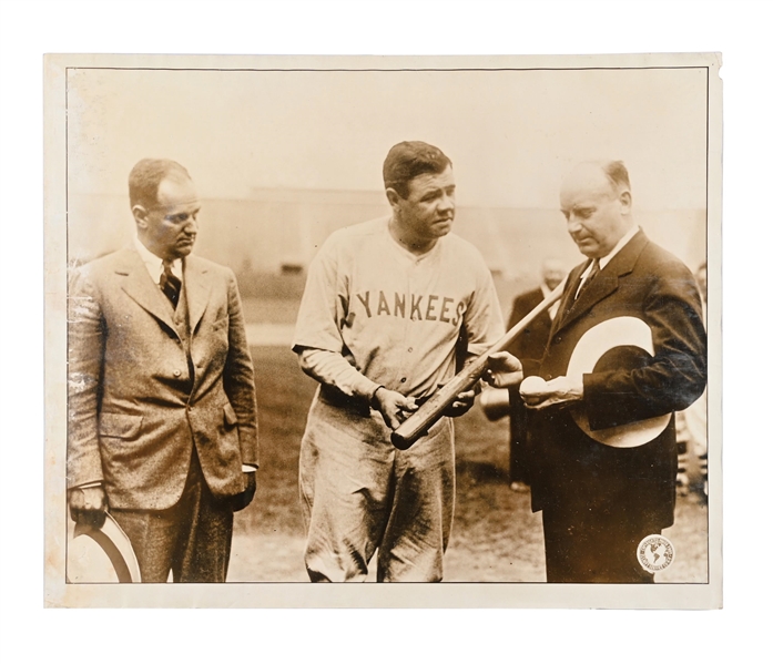 VINTAGE BABE RUTH CAMP PRIZES NEWS PHOTOGRAPH - ELLIOT SERVICE CO. 