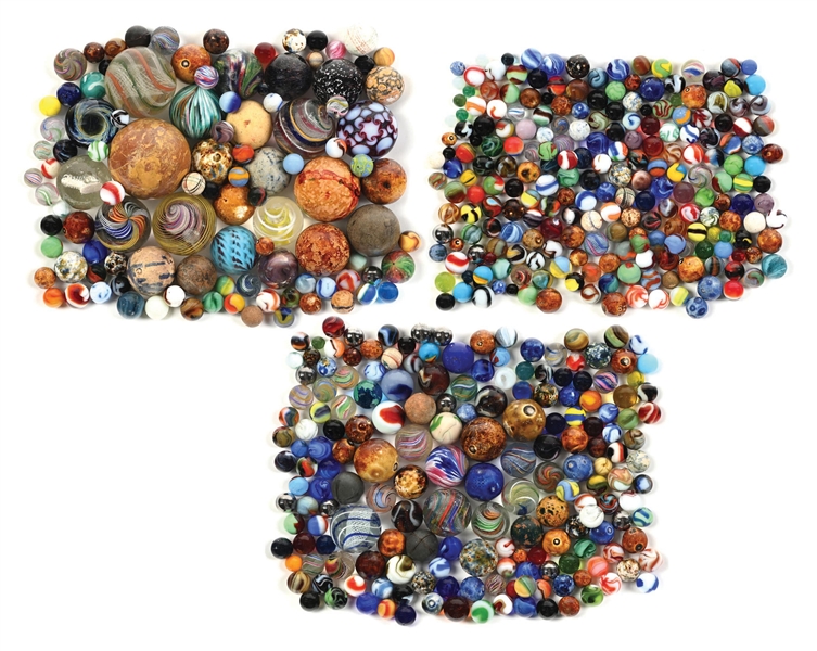 LARGE LOT OF MARBLES 