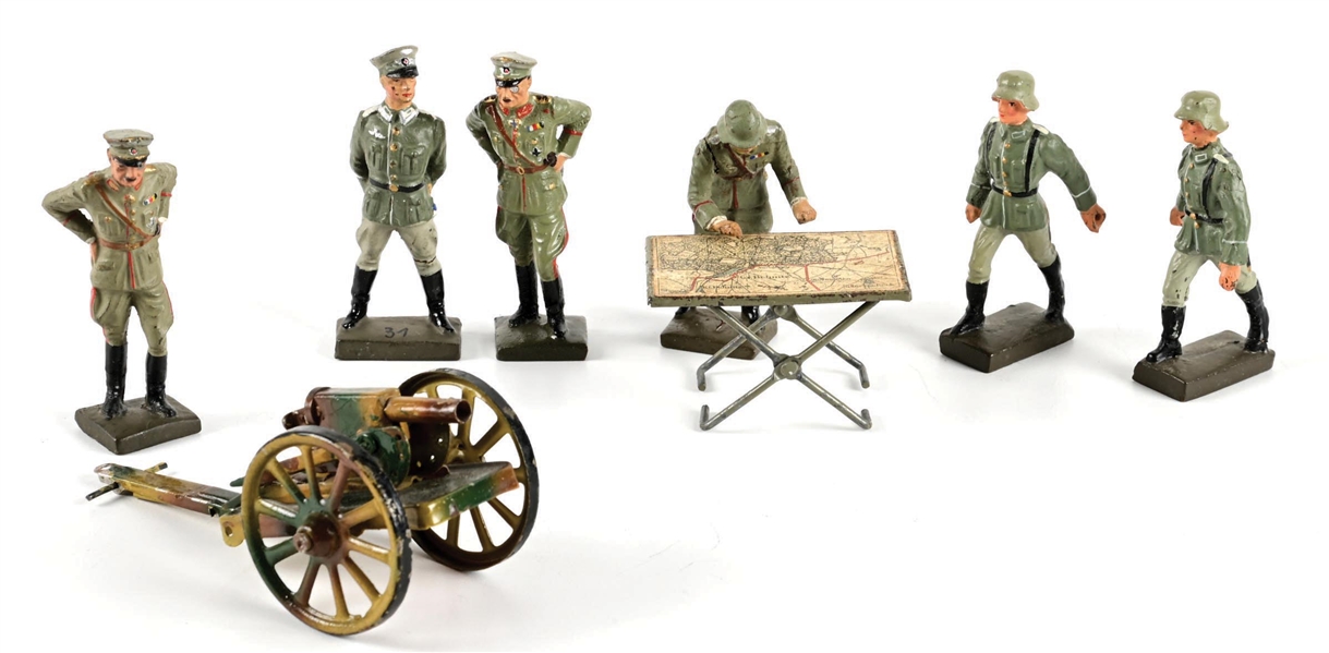 LINEOL 2-MAN FIELD CANNON & OFFICERS AT MAP TABLE