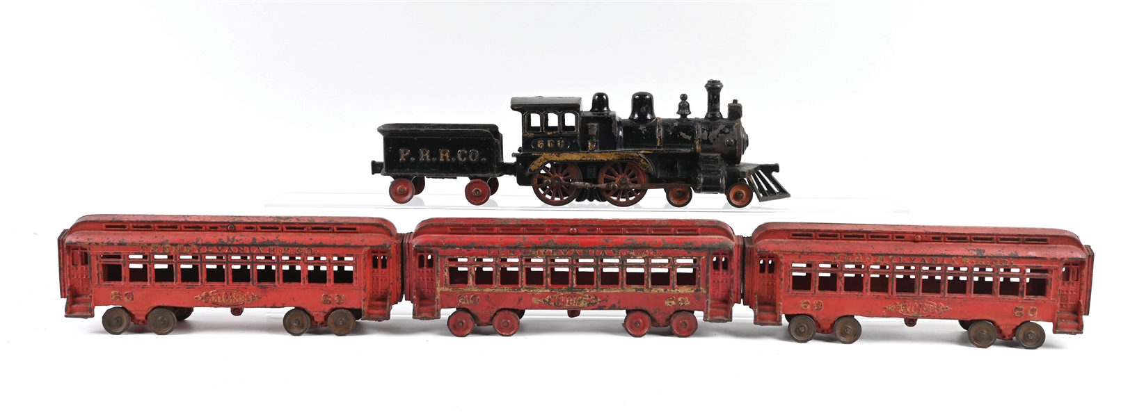 LOT OF 5: HUBLEY CAST IRON PENNSYLVANIA R.R. #600 LOCOMOTIVE W/ PASSENGER CARS