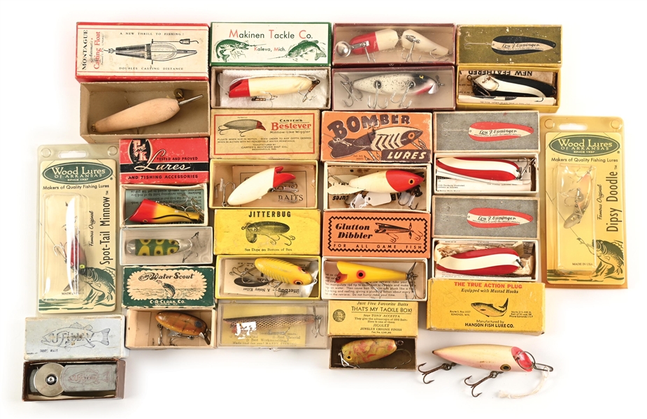 19 OLD BOXED BAITS