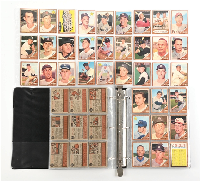 COMPLETE COLLECTION OF 1962 TOPPS BASEBALL CARDS OF 598 CARDS IN BINDER
